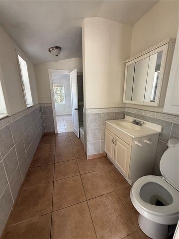 345 22ND AVENUE S B, St Petersburg, FL 33705