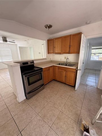 345 22ND AVENUE S B, St Petersburg, FL 33705