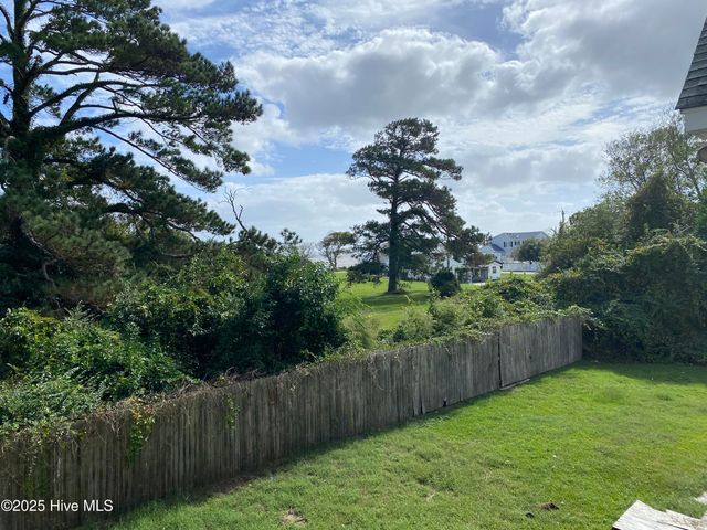 120 Perkins Lane, Coinjock, NC 27923