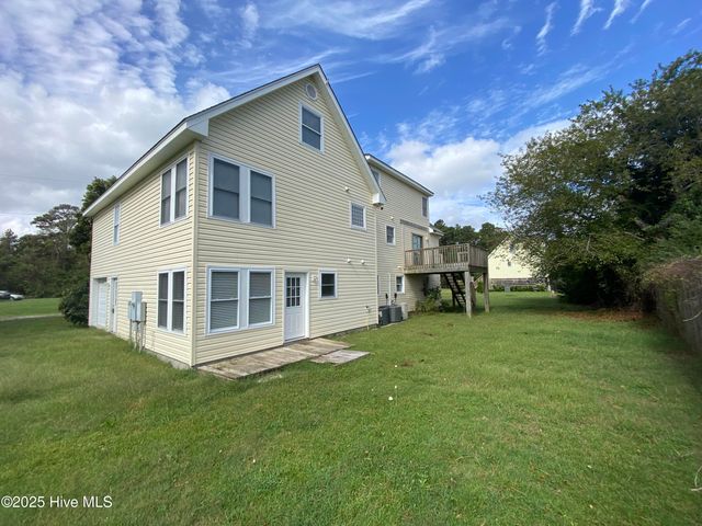 120 Perkins Lane, Coinjock, NC 27923