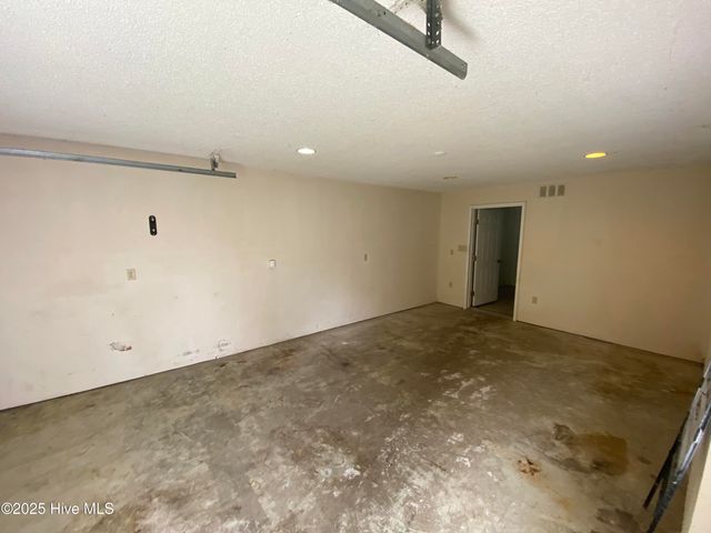 120 Perkins Lane, Coinjock, NC 27923