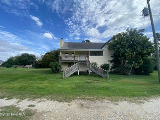 120 Perkins Lane, Coinjock, NC 27923