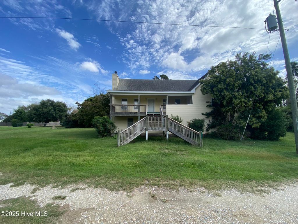 120 Perkins Lane, Coinjock, NC 27923