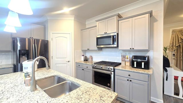 4639 Grenache Dr, Baton Rouge, LA 70817