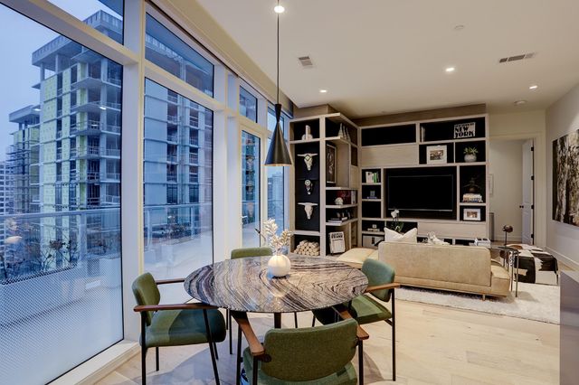 4521 San Felipe Street 1804, Houston, TX 77027