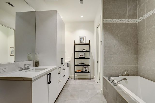 4521 San Felipe Street 1804, Houston, TX 77027