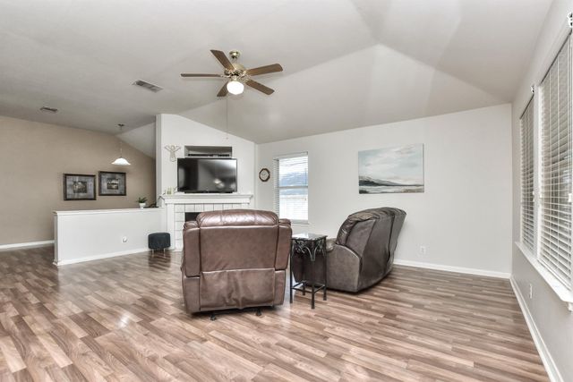 1503 Barcus DR, Georgetown, TX 78626