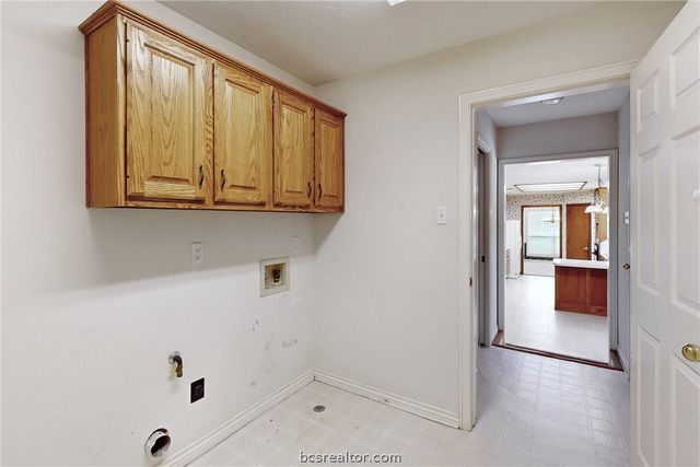 4603 Colonial Circle, College Station, TX 77845