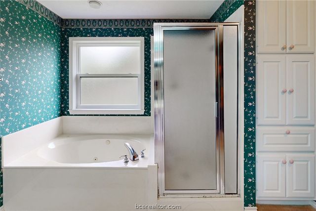 4603 Colonial Circle, College Station, TX 77845