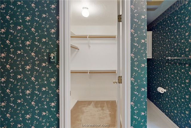 4603 Colonial Circle, College Station, TX 77845
