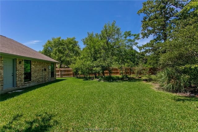 4603 Colonial Circle, College Station, TX 77845