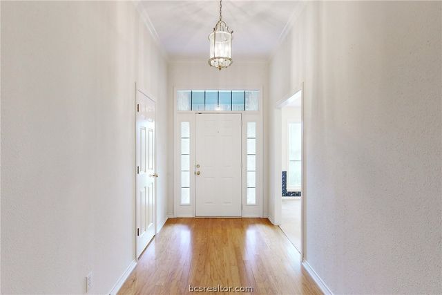 4603 Colonial Circle, College Station, TX 77845