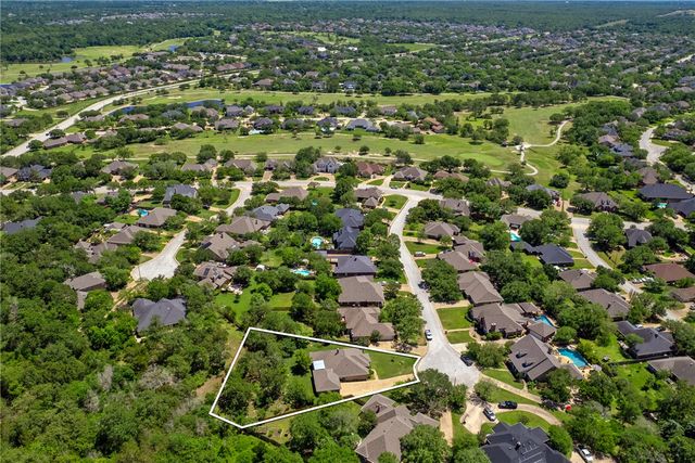 4603 Colonial Circle, College Station, TX 77845