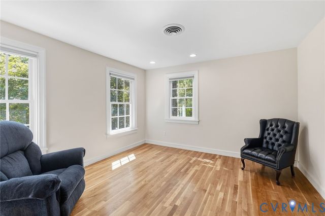 214 W Brook Run Dr, Henrico, VA 23238