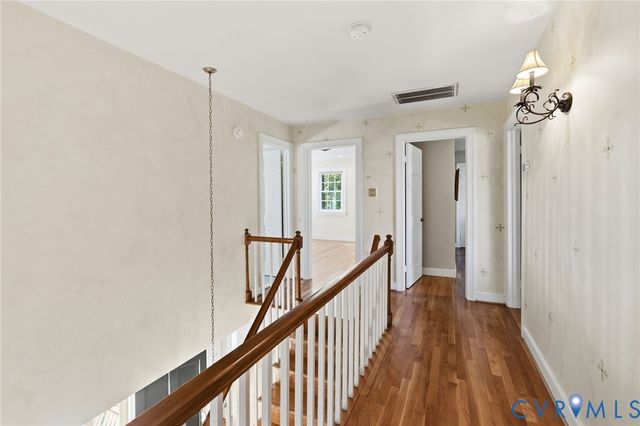 214 W Brook Run Dr, Henrico, VA 23238