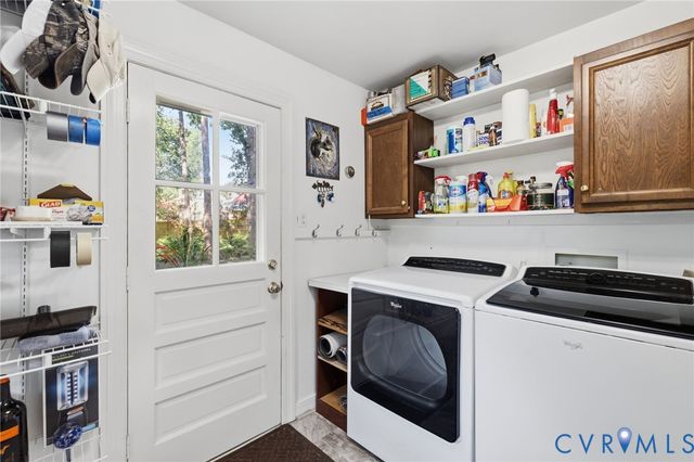 214 W Brook Run Dr, Henrico, VA 23238
