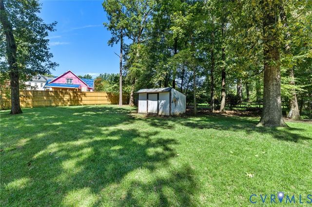 214 W Brook Run Dr, Henrico, VA 23238
