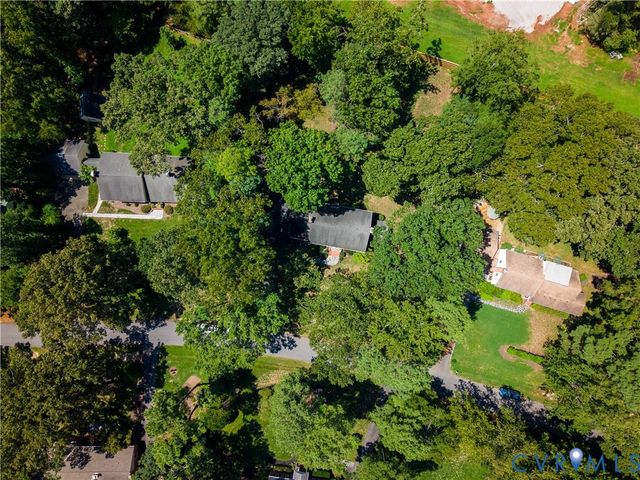 214 W Brook Run Dr, Henrico, VA 23238