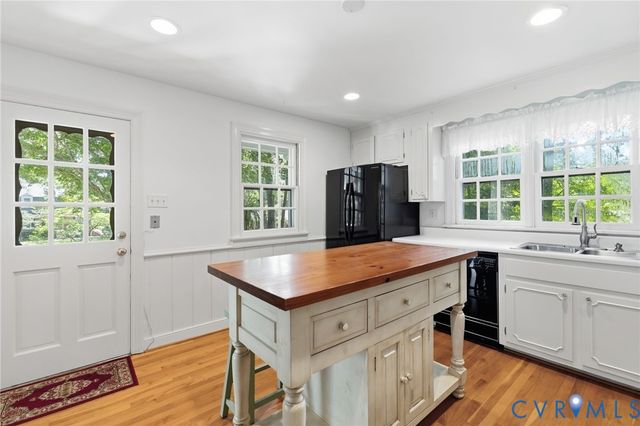 214 W Brook Run Dr, Henrico, VA 23238