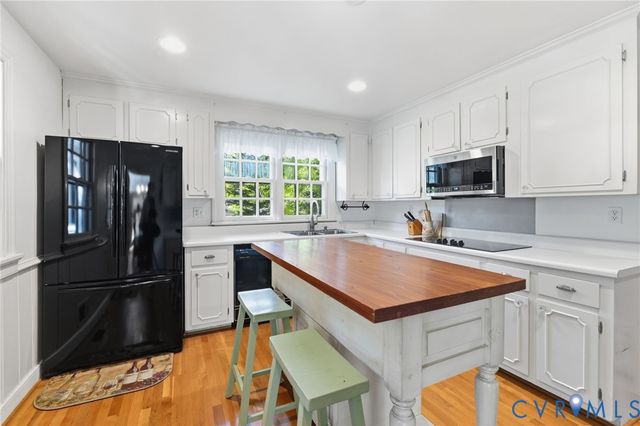 214 W Brook Run Dr, Henrico, VA 23238