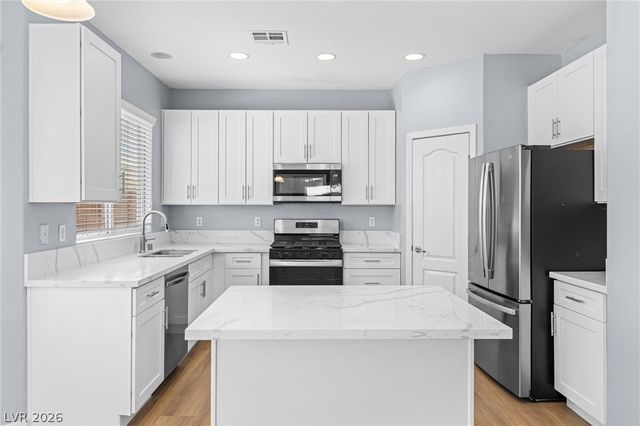 304 Iron Summit Avenue, North Las Vegas, NV 89031