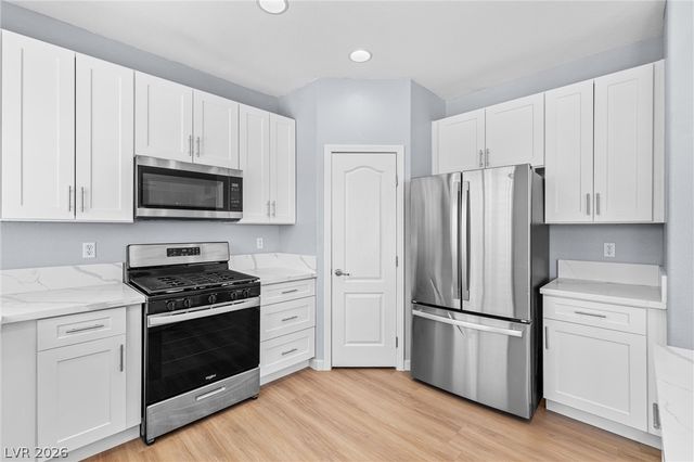 304 Iron Summit Avenue, North Las Vegas, NV 89031