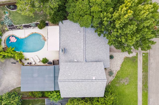 707 Bondstone Drive, Dallas, TX 75218