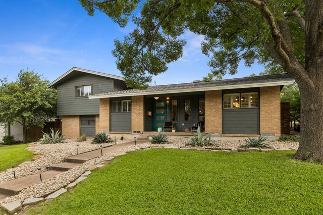 707 Bondstone Drive, Dallas, TX 75218