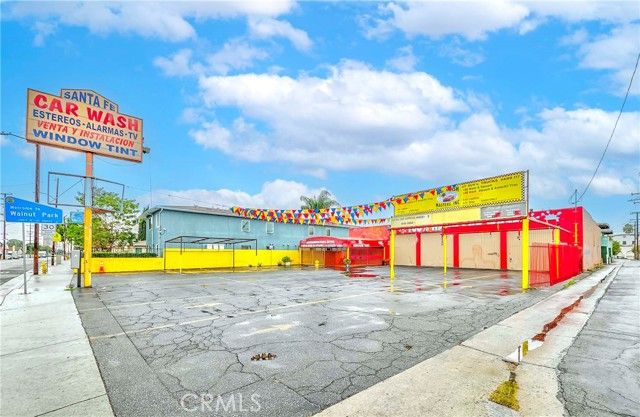 7201 Santa Fe, Huntington Park, CA 90255