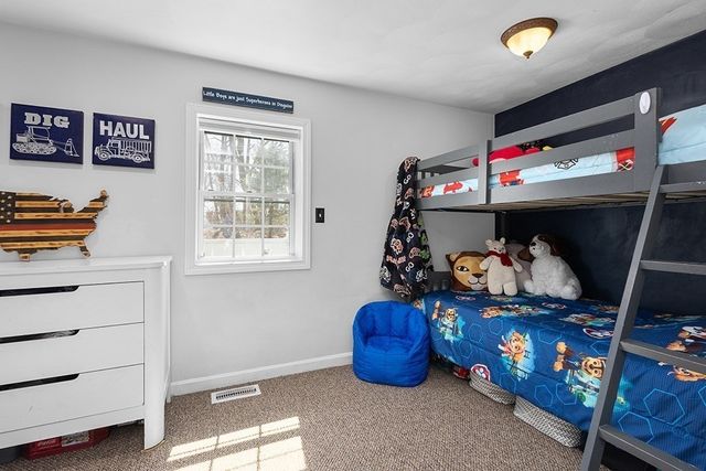 28 Deanville Rd, Attleboro, MA 02703