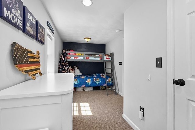 28 Deanville Rd, Attleboro, MA 02703