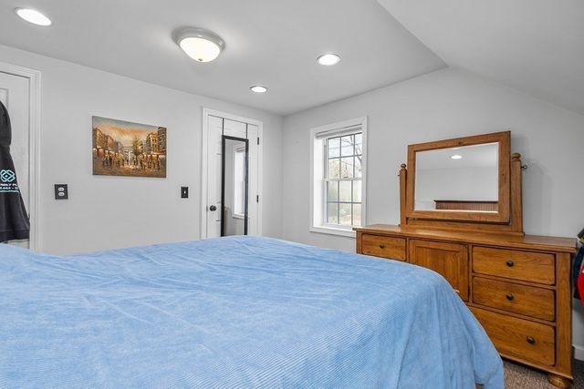 28 Deanville Rd, Attleboro, MA 02703