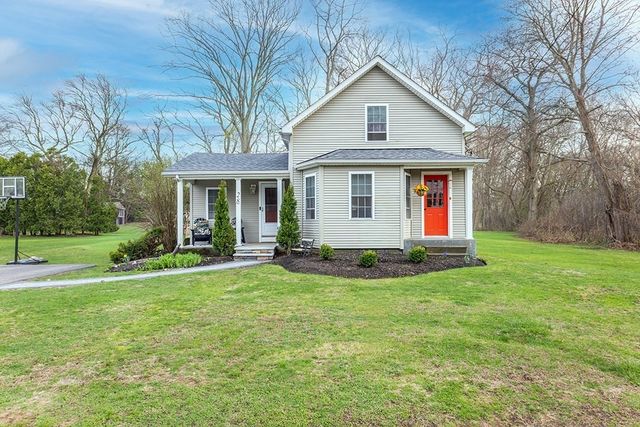 28 Deanville Rd, Attleboro, MA 02703