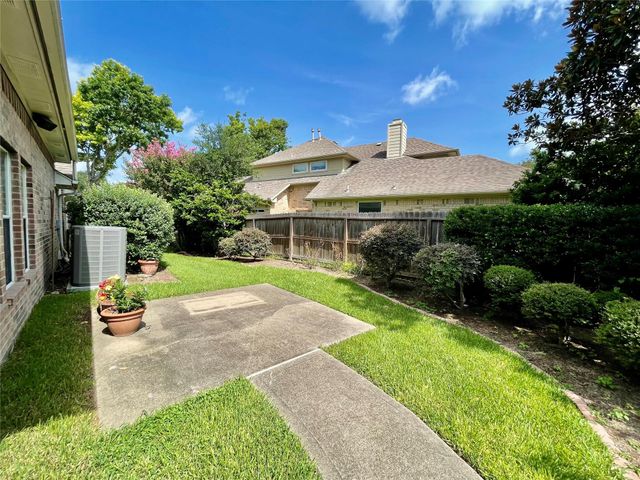 1150 Sienna Hill Drive, Houston, TX 77077