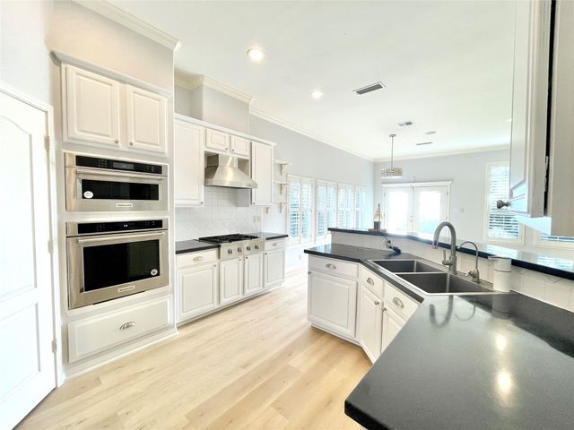 1150 Sienna Hill Drive, Houston, TX 77077