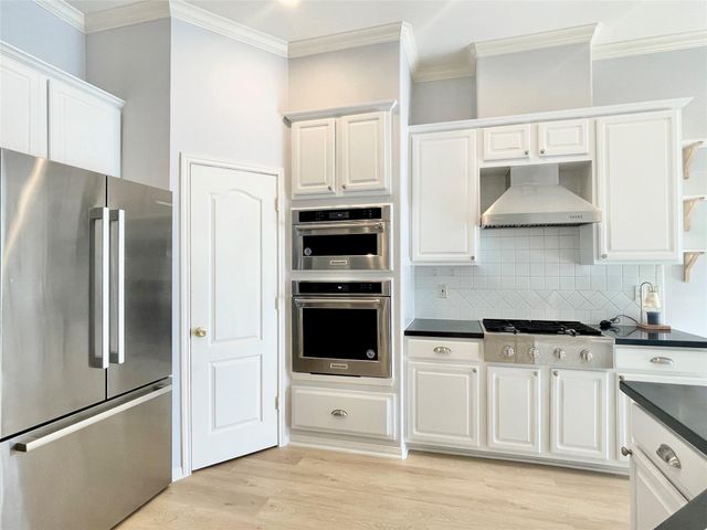 1150 Sienna Hill Drive, Houston, TX 77077