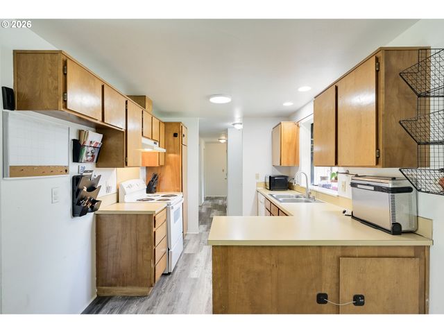 604 Sw 2ND Ct, Battle Ground, WA 98604
