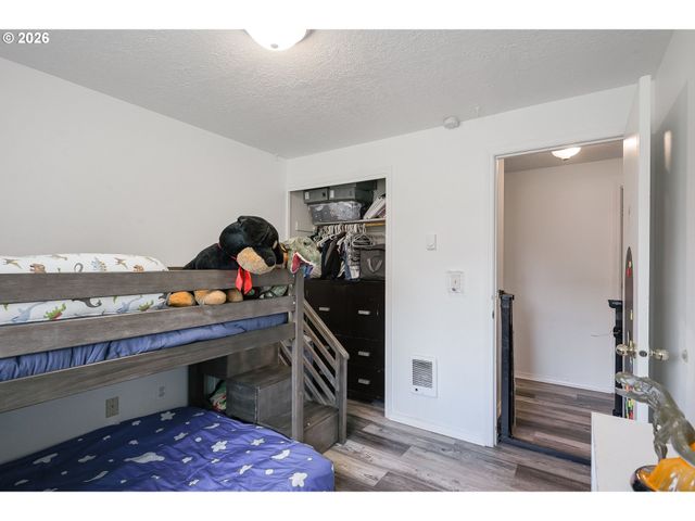 604 Sw 2ND Ct, Battle Ground, WA 98604