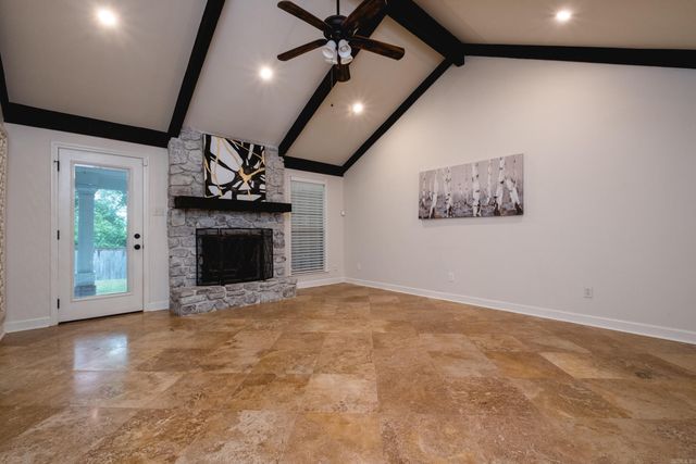 1104 Kings Mountain Drive, Little Rock, AR 72211