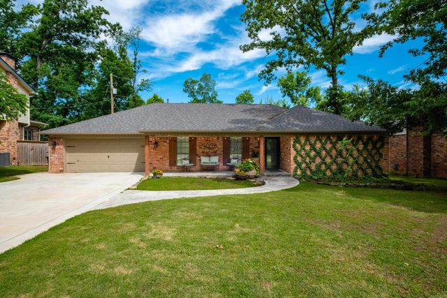 1104 Kings Mountain Drive, Little Rock, AR 72211
