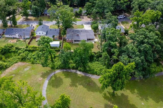 1104 Kings Mountain Drive, Little Rock, AR 72211