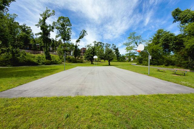 1104 Kings Mountain Drive, Little Rock, AR 72211