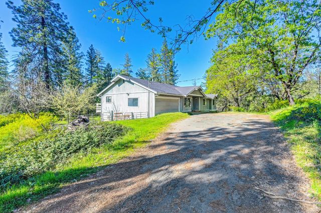 210 Meadow Gate Rd, Meadow Vista, CA 95722