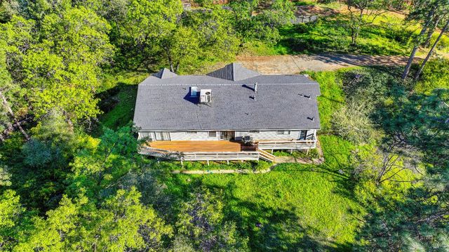 210 Meadow Gate Rd, Meadow Vista, CA 95722