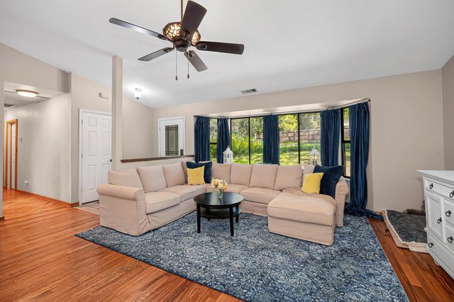 210 Meadow Gate Rd, Meadow Vista, CA 95722