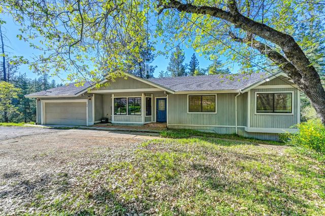 210 Meadow Gate Rd, Meadow Vista, CA 95722