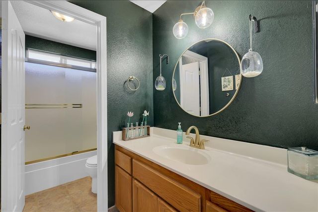 8772 Newry Ct, Elk Grove, CA 95624