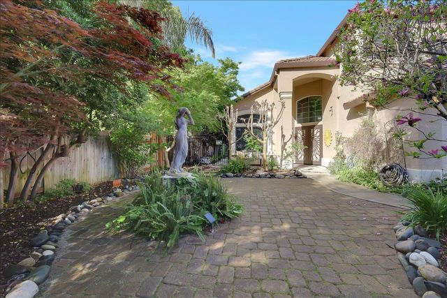 8772 Newry Ct, Elk Grove, CA 95624