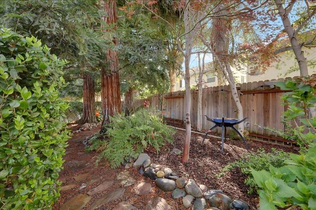 8772 Newry Ct, Elk Grove, CA 95624