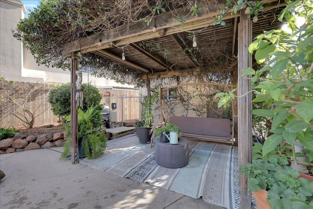 8772 Newry Ct, Elk Grove, CA 95624